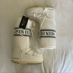 Moon Boot Icon - White, Women’s